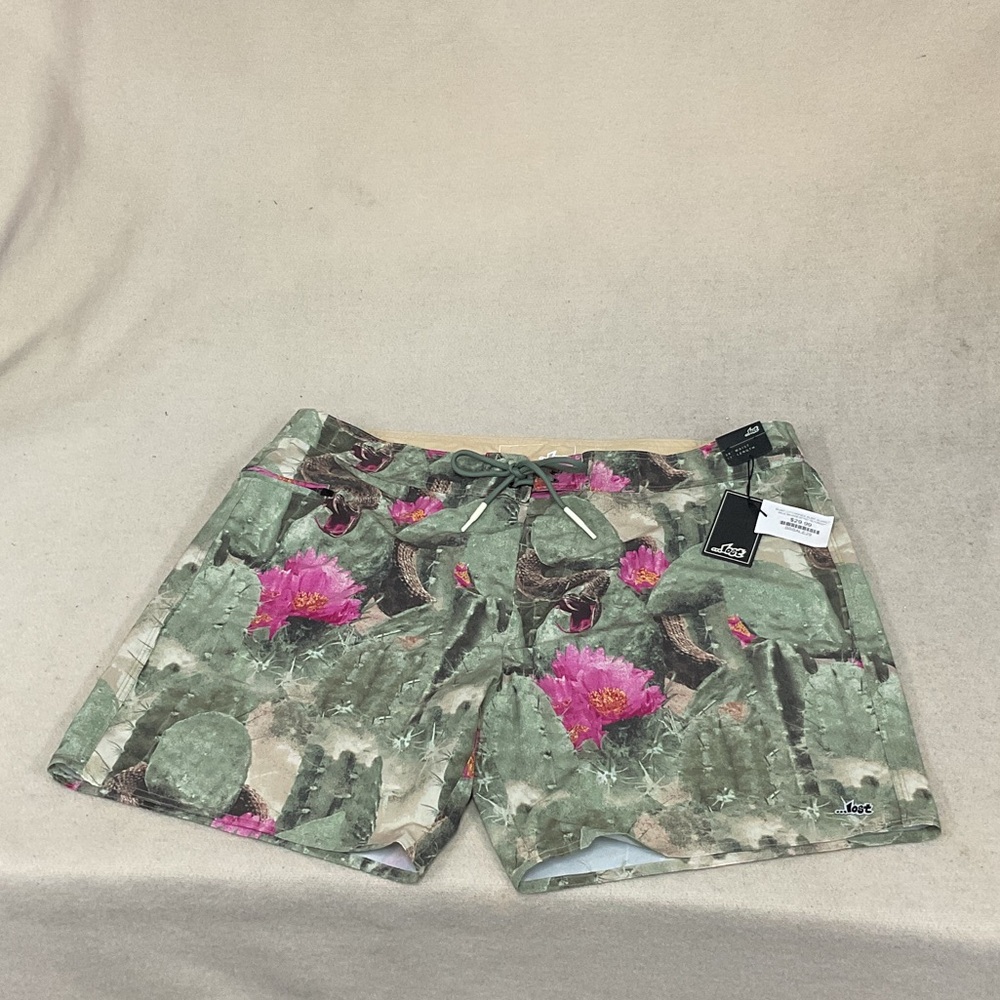 NWT Men’s ….Lost board shorts